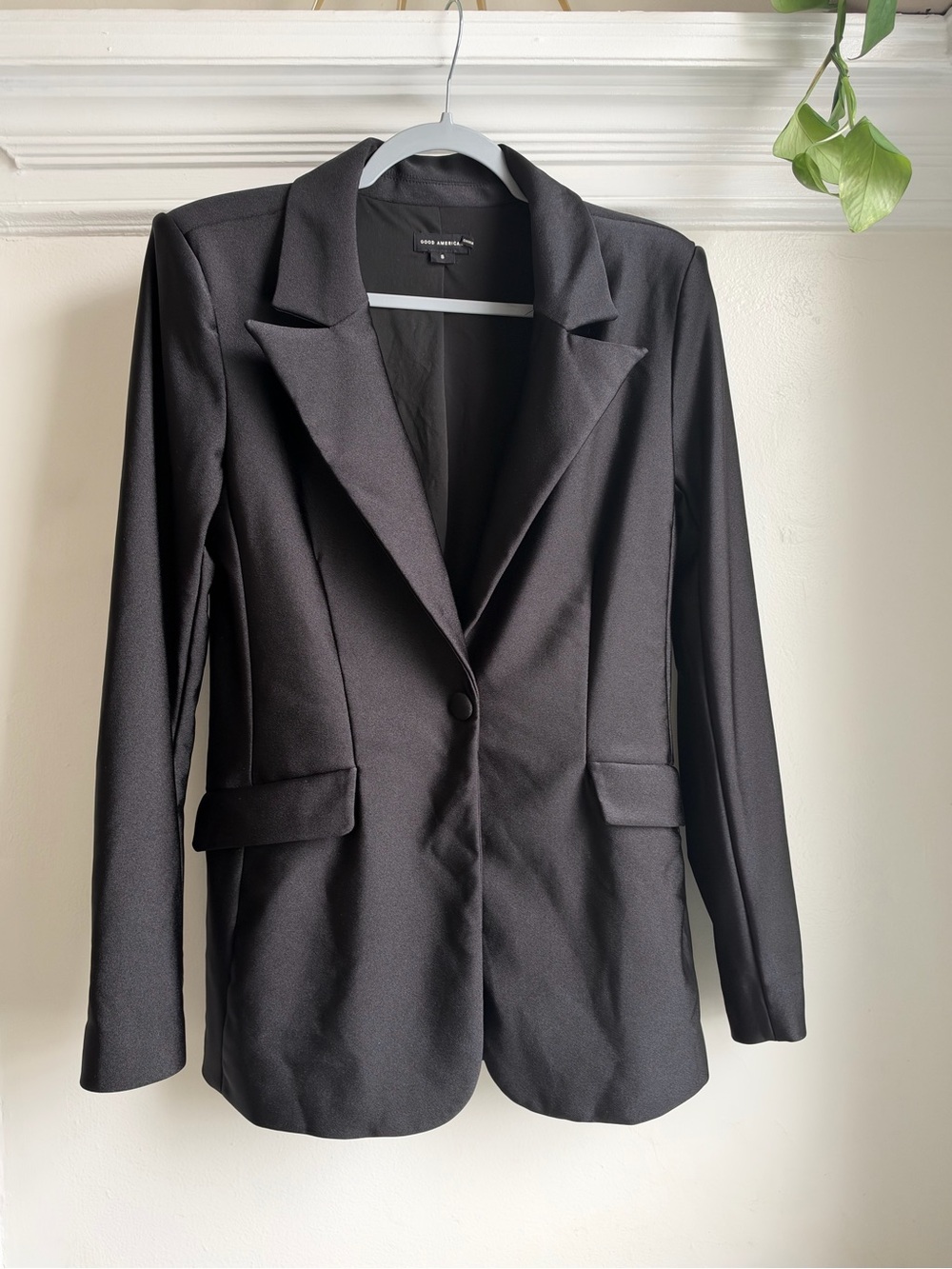 Good American Compression Shine Sculpted Blazer Zip Sleeve Black - Size S